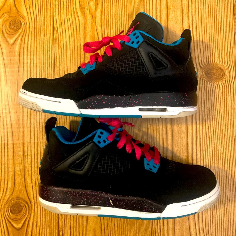 Nike Air Jordan 4s - pink blue & black size 6.5 Y